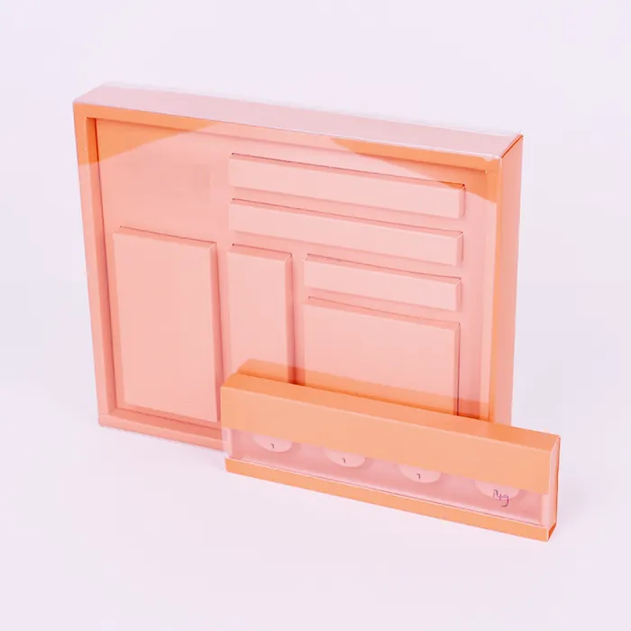 Hudvårdsbox förpackning